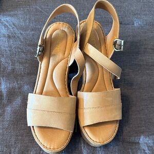 Born Tan Leather Born Slingback Wedge Sandals